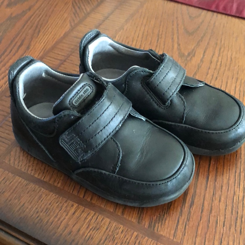 Boys black stride rite toddler shoes